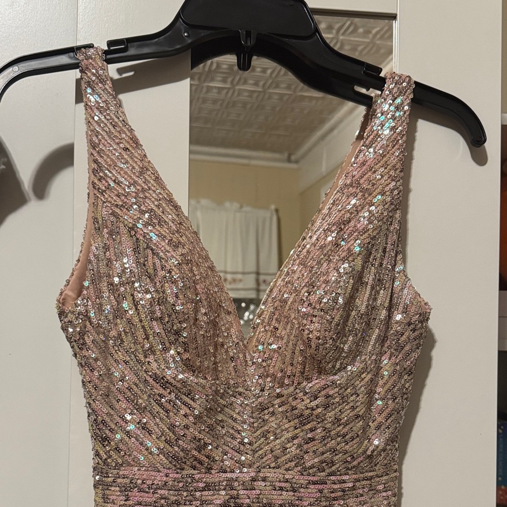 Elegant Sequin Evening Dress